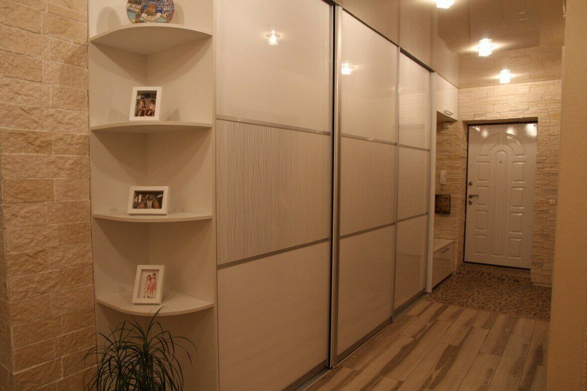 встроенные шкафы для коридора
